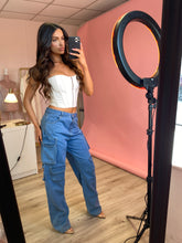 Load image into Gallery viewer, Denim Cargo Wide Leg Jeans